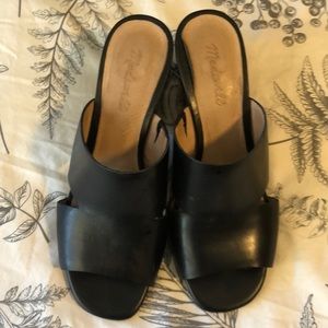 Leather black mules